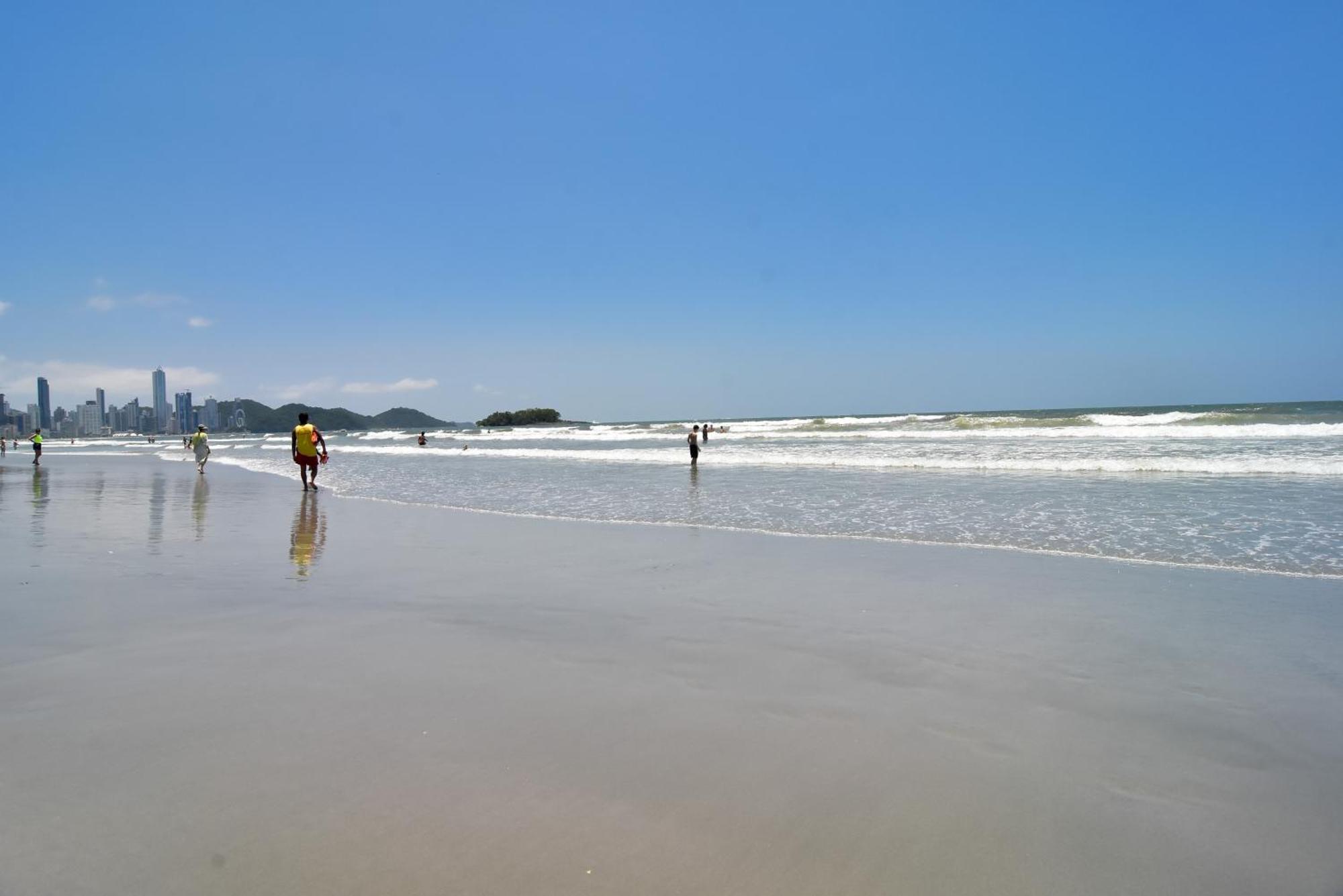 50 Mts Da Na Rua 3500, Garagem E Wi-fi P2101 Apartment Balneario Camboriu