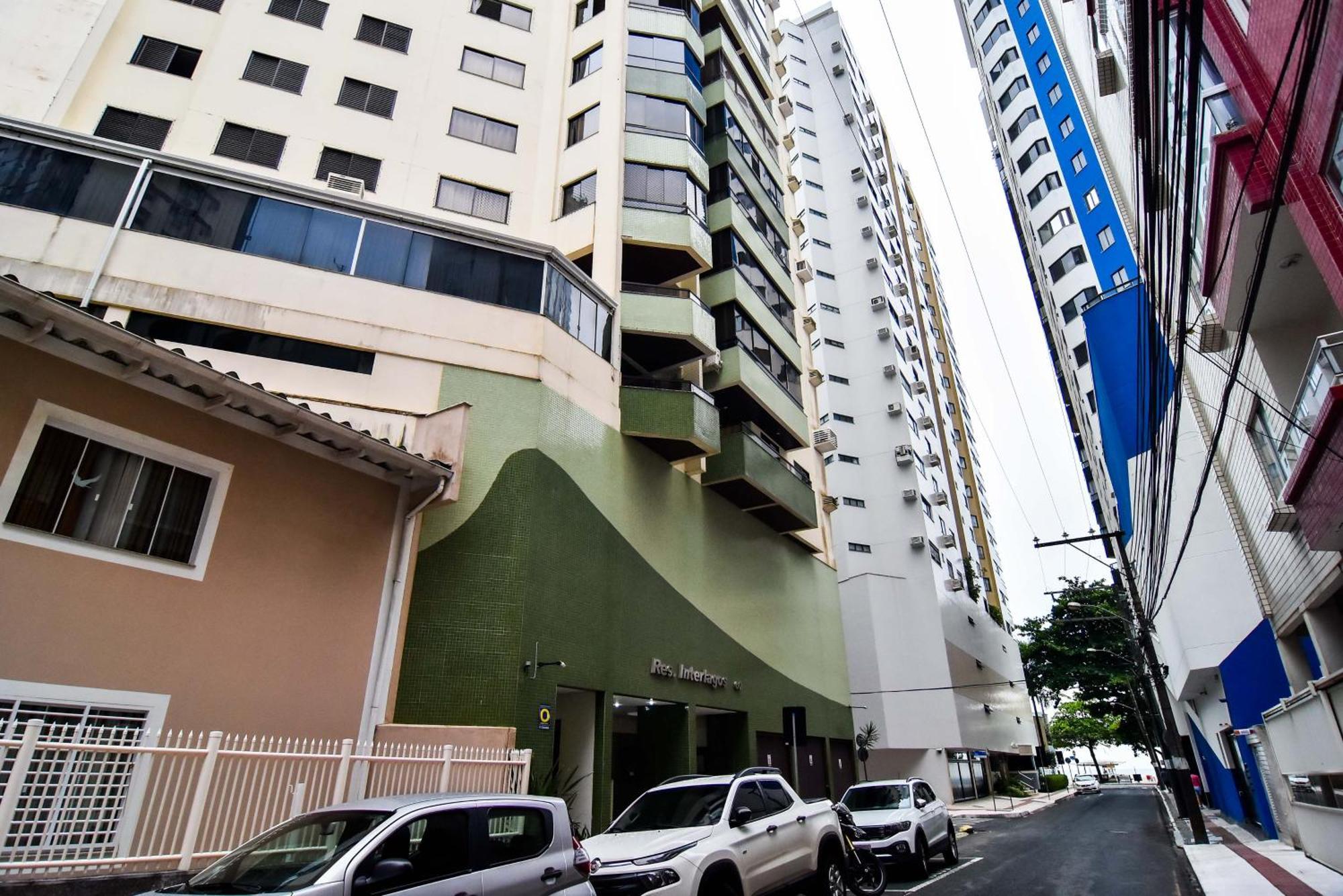 Apartment 50 Mts Da Na Rua 3500, Garagem E Wi-fi P2101 Balneario Camboriu